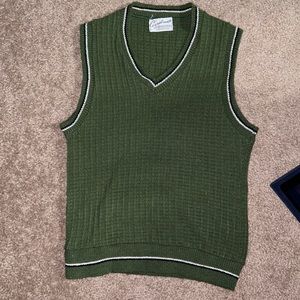 Size medium green sweater vest.
